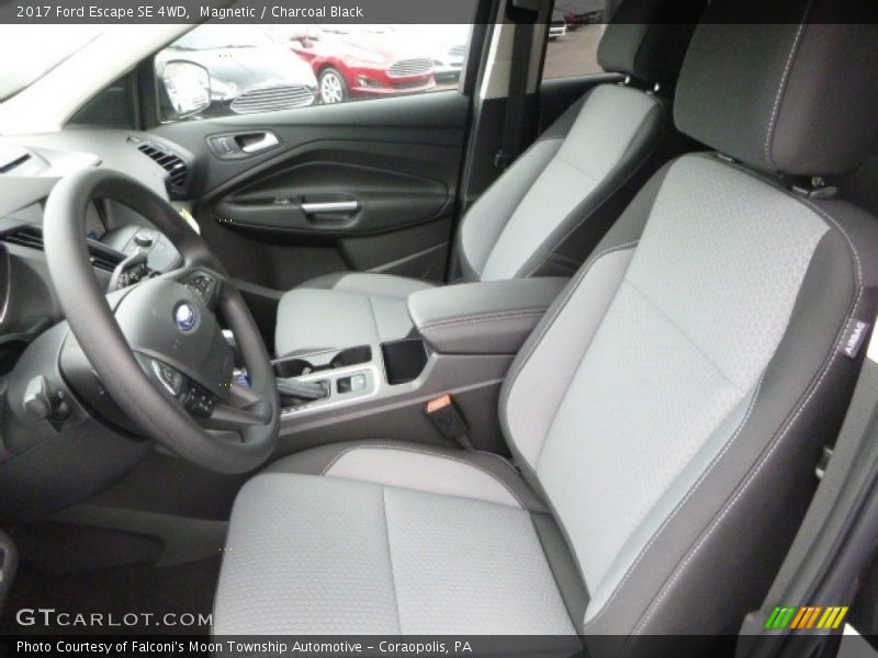 Magnetic / Charcoal Black 2017 Ford Escape SE 4WD