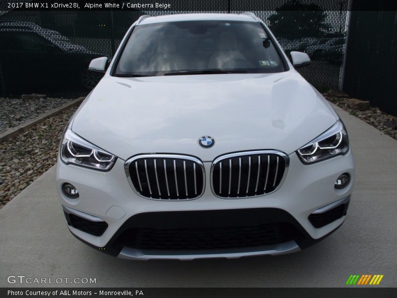 Alpine White / Canberra Beige 2017 BMW X1 xDrive28i