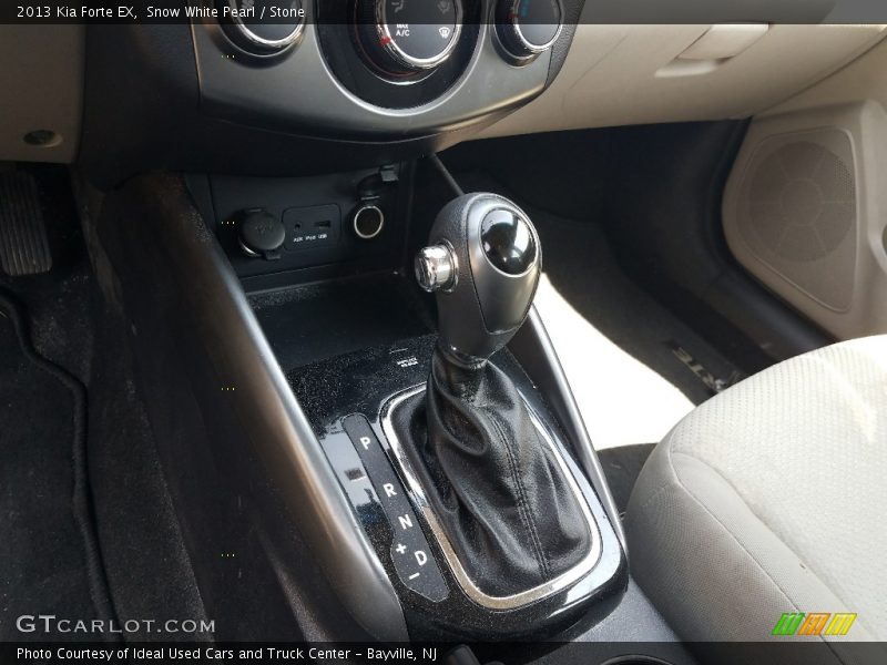 Snow White Pearl / Stone 2013 Kia Forte EX