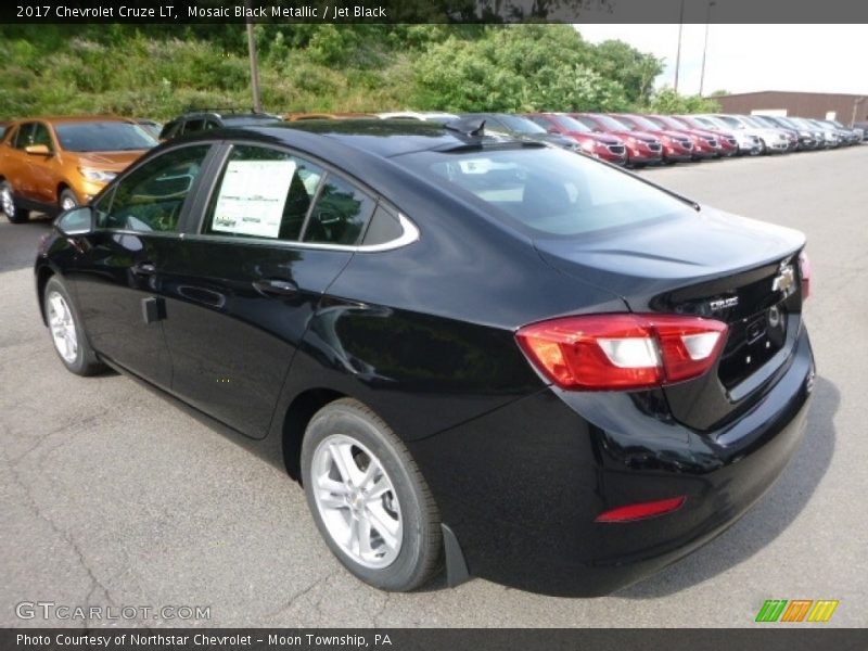 Mosaic Black Metallic / Jet Black 2017 Chevrolet Cruze LT
