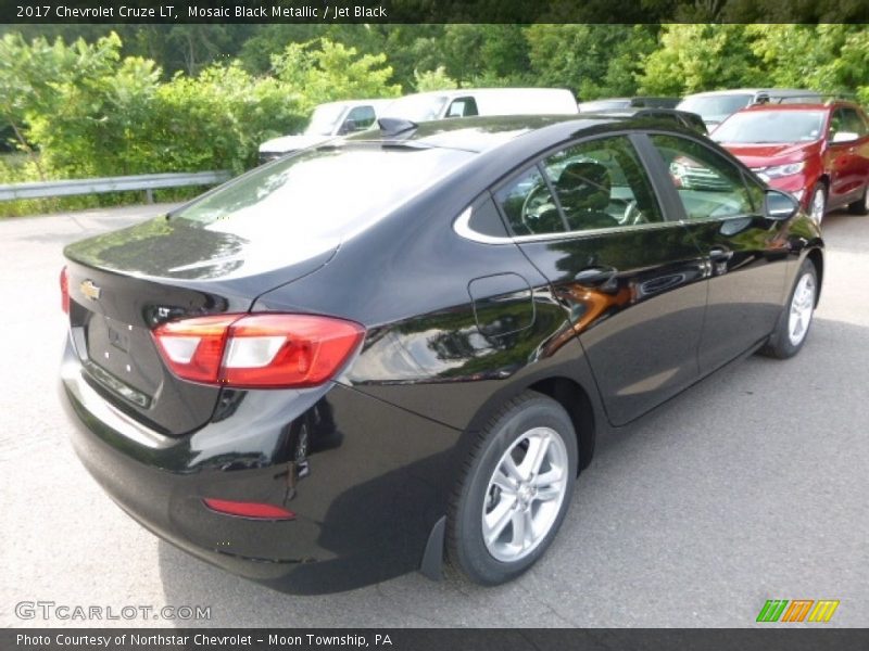 Mosaic Black Metallic / Jet Black 2017 Chevrolet Cruze LT