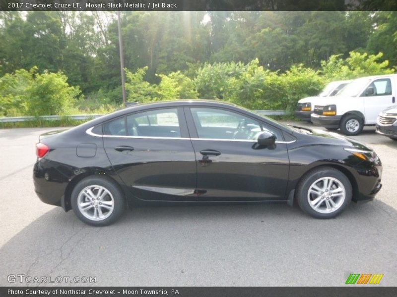 Mosaic Black Metallic / Jet Black 2017 Chevrolet Cruze LT