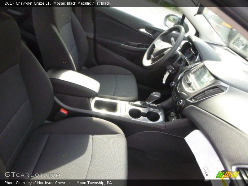 Mosaic Black Metallic / Jet Black 2017 Chevrolet Cruze LT