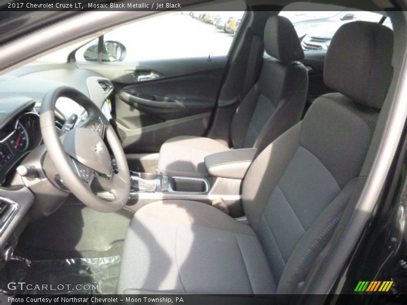 Mosaic Black Metallic / Jet Black 2017 Chevrolet Cruze LT