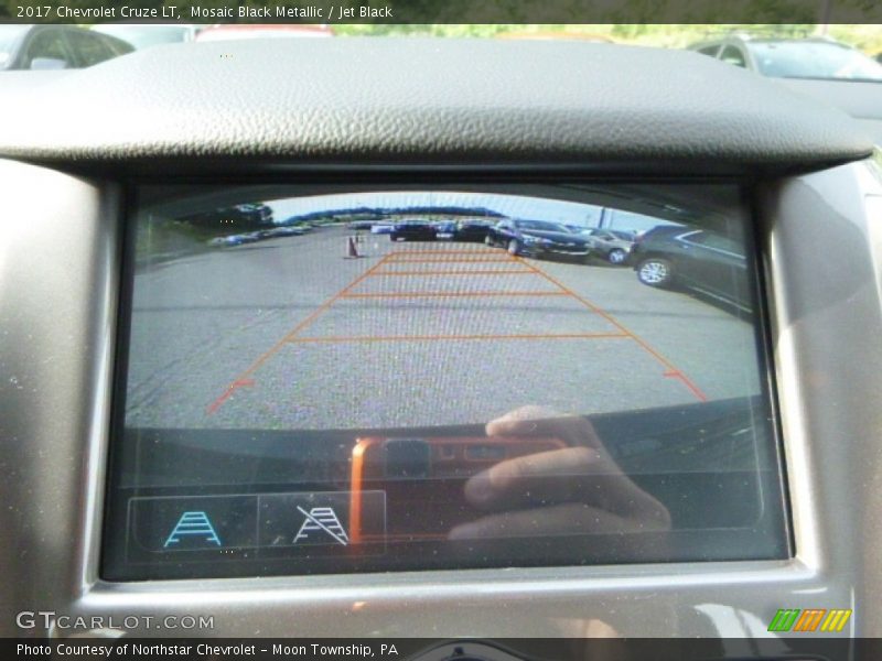 Mosaic Black Metallic / Jet Black 2017 Chevrolet Cruze LT