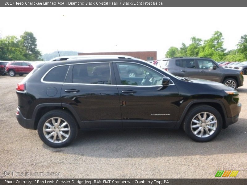 Diamond Black Crystal Pearl / Black/Light Frost Beige 2017 Jeep Cherokee Limited 4x4