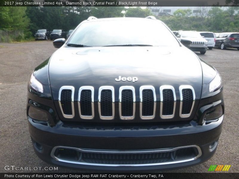 Diamond Black Crystal Pearl / Black/Light Frost Beige 2017 Jeep Cherokee Limited 4x4