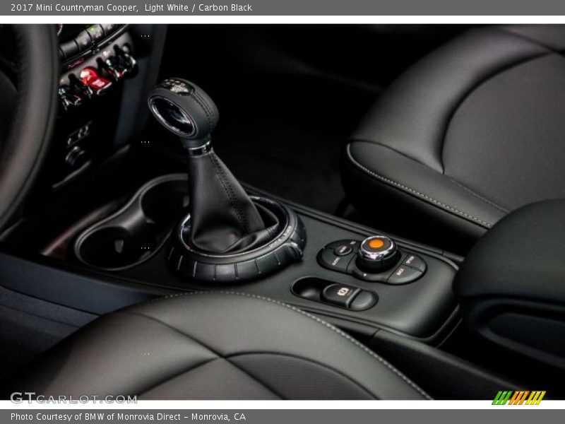 Light White / Carbon Black 2017 Mini Countryman Cooper