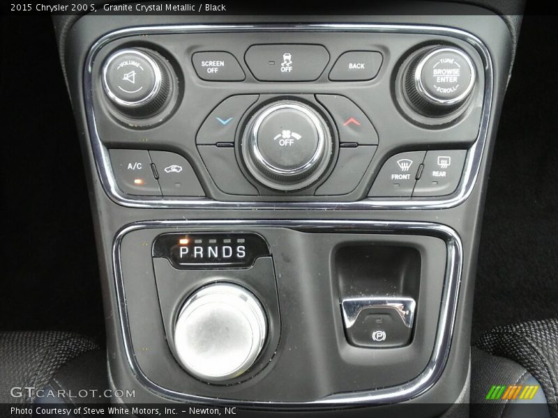 Granite Crystal Metallic / Black 2015 Chrysler 200 S