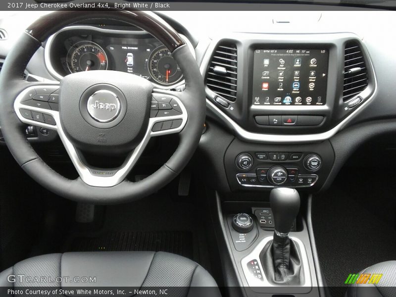 Dashboard of 2017 Cherokee Overland 4x4