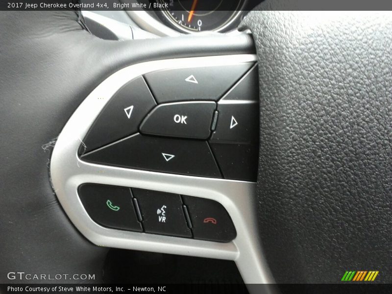 Controls of 2017 Cherokee Overland 4x4