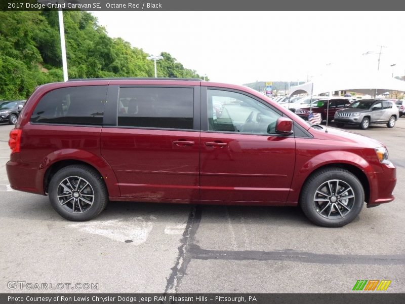 Octane Red / Black 2017 Dodge Grand Caravan SE