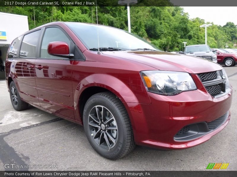 Octane Red / Black 2017 Dodge Grand Caravan SE