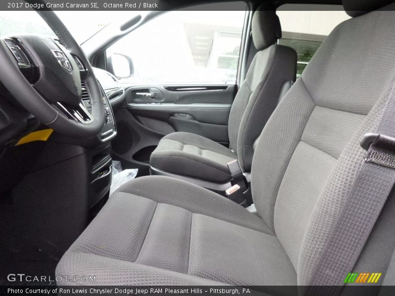 Octane Red / Black 2017 Dodge Grand Caravan SE