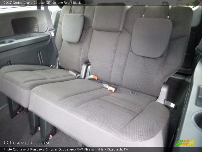 Octane Red / Black 2017 Dodge Grand Caravan SE