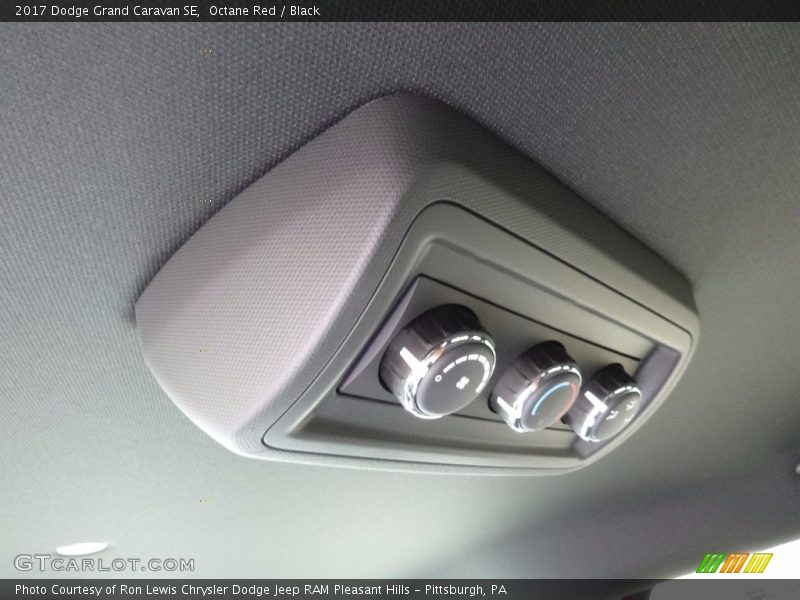 Octane Red / Black 2017 Dodge Grand Caravan SE