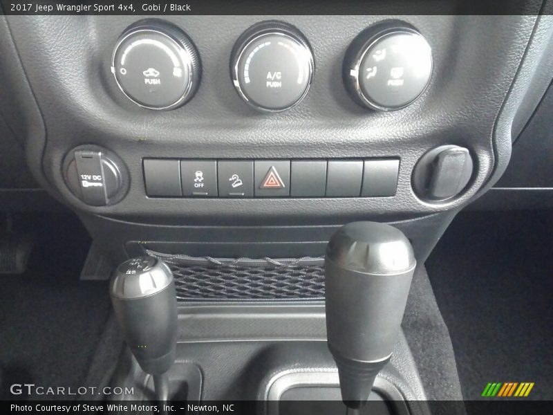 Gobi / Black 2017 Jeep Wrangler Sport 4x4