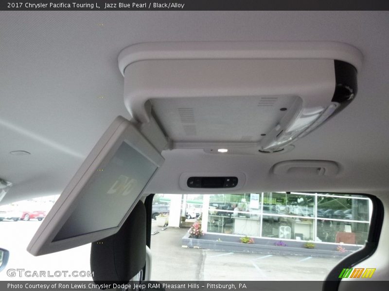 Jazz Blue Pearl / Black/Alloy 2017 Chrysler Pacifica Touring L