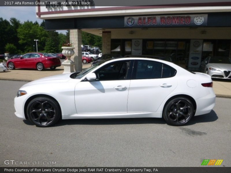 Alfa White / Black 2017 Alfa Romeo Giulia Ti AWD