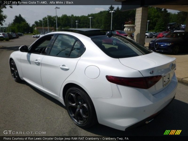 Alfa White / Black 2017 Alfa Romeo Giulia Ti AWD