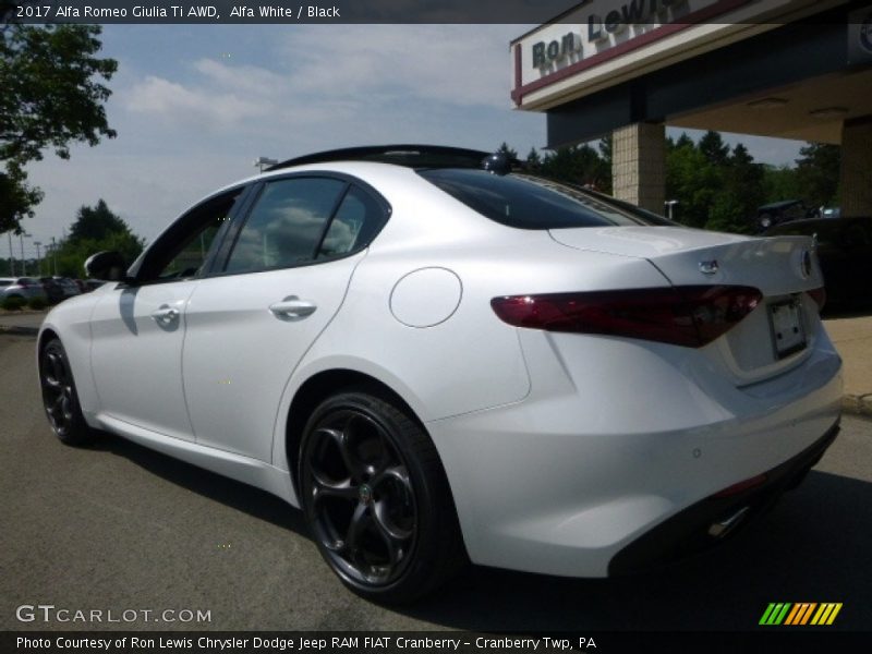 Alfa White / Black 2017 Alfa Romeo Giulia Ti AWD