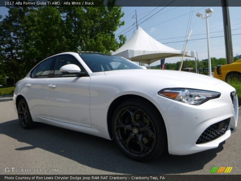 Alfa White / Black 2017 Alfa Romeo Giulia Ti AWD