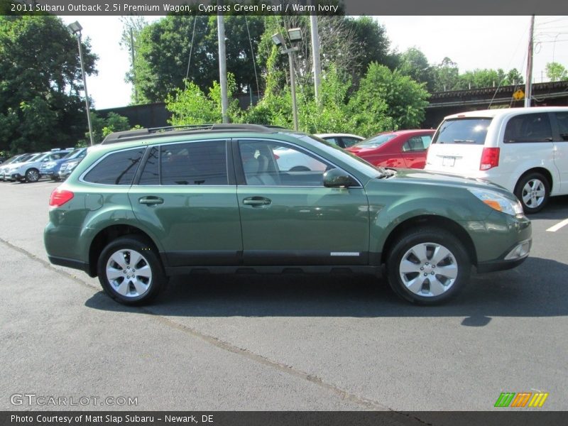 Cypress Green Pearl / Warm Ivory 2011 Subaru Outback 2.5i Premium Wagon