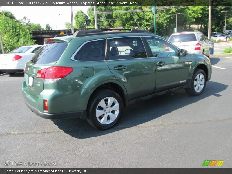 Cypress Green Pearl / Warm Ivory 2011 Subaru Outback 2.5i Premium Wagon