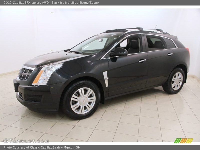 Front 3/4 View of 2012 SRX Luxury AWD
