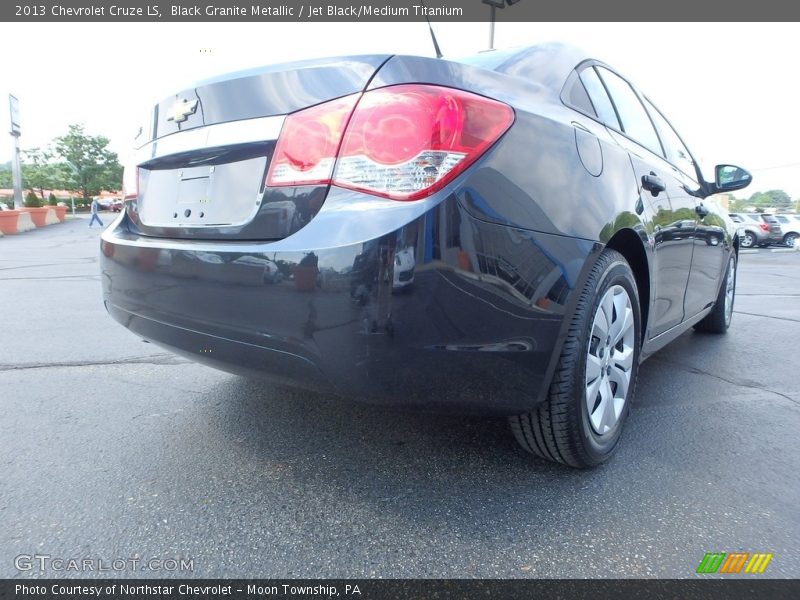 Black Granite Metallic / Jet Black/Medium Titanium 2013 Chevrolet Cruze LS