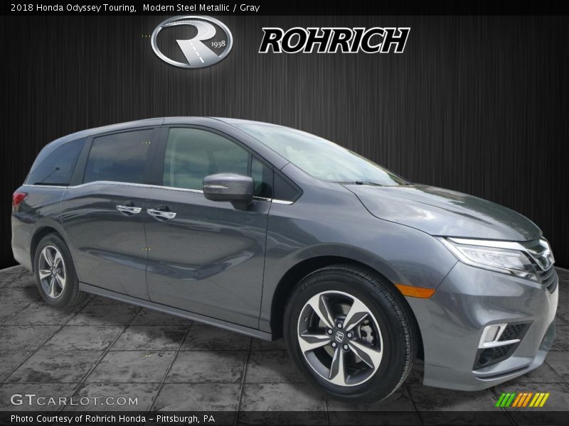 Modern Steel Metallic / Gray 2018 Honda Odyssey Touring