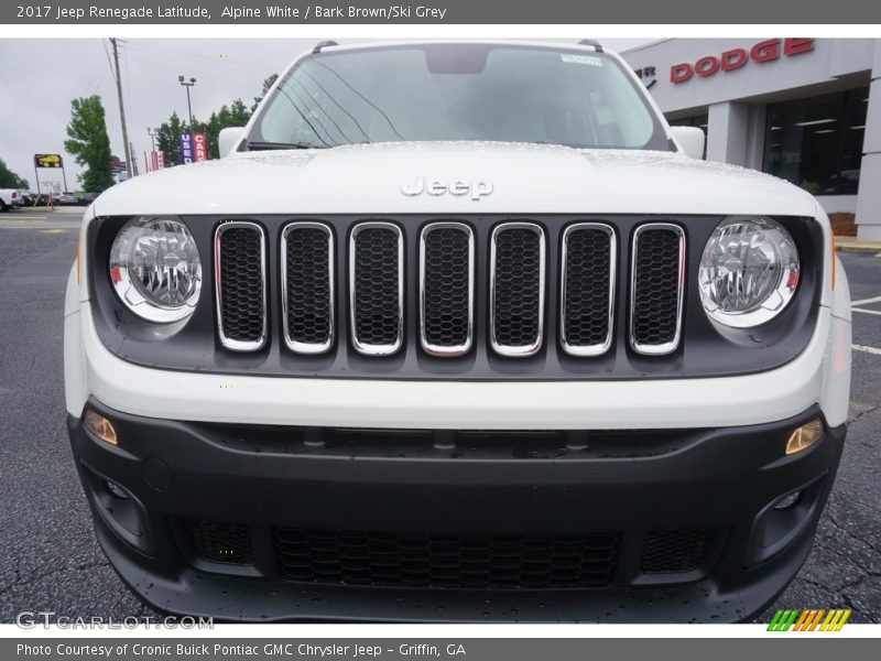 Alpine White / Bark Brown/Ski Grey 2017 Jeep Renegade Latitude