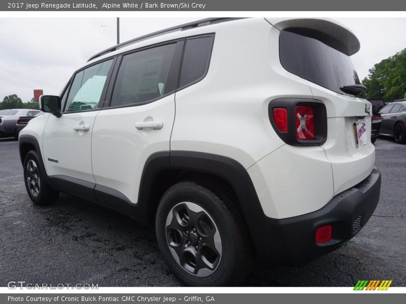 Alpine White / Bark Brown/Ski Grey 2017 Jeep Renegade Latitude