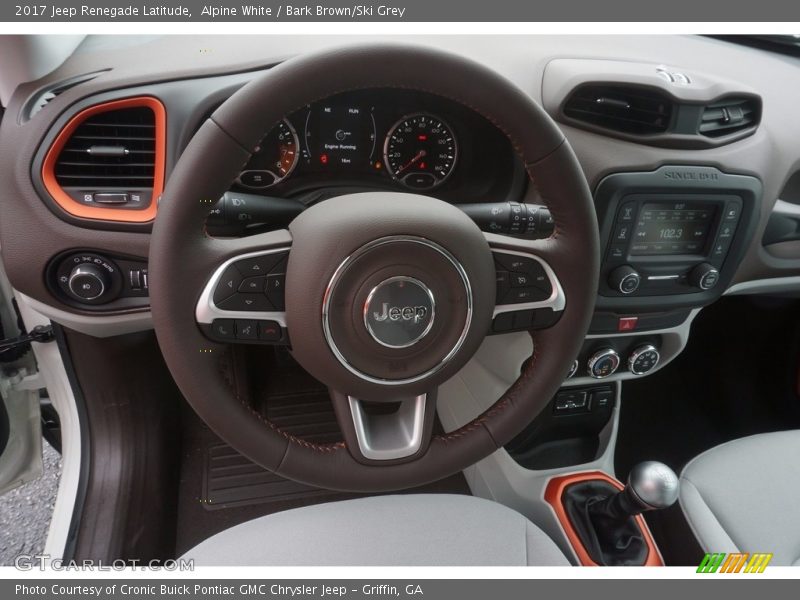 Alpine White / Bark Brown/Ski Grey 2017 Jeep Renegade Latitude