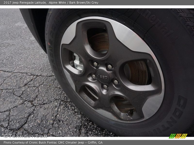 Alpine White / Bark Brown/Ski Grey 2017 Jeep Renegade Latitude