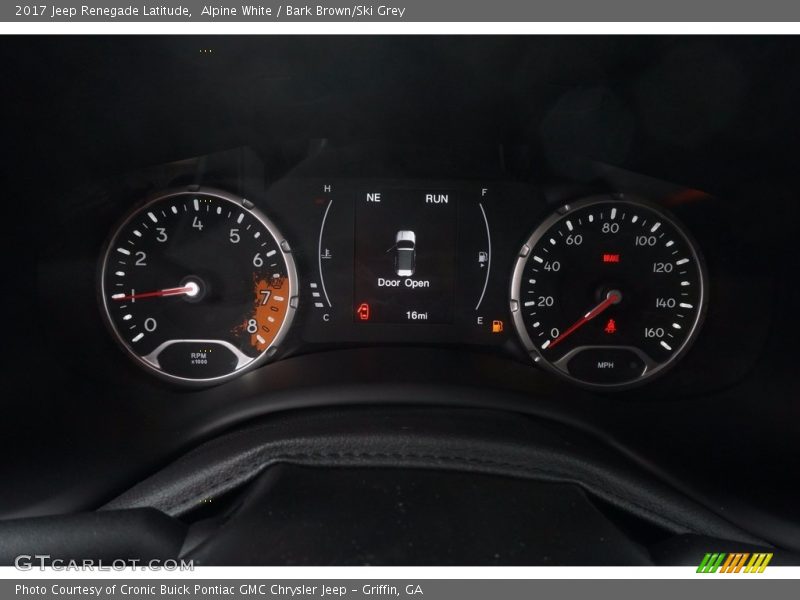 Alpine White / Bark Brown/Ski Grey 2017 Jeep Renegade Latitude