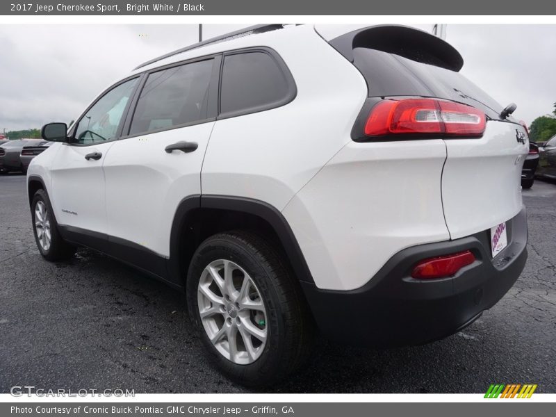 Bright White / Black 2017 Jeep Cherokee Sport