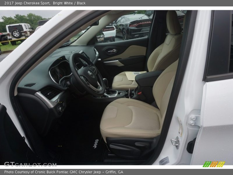 Bright White / Black 2017 Jeep Cherokee Sport