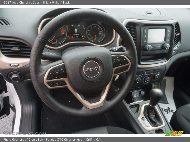 Bright White / Black 2017 Jeep Cherokee Sport