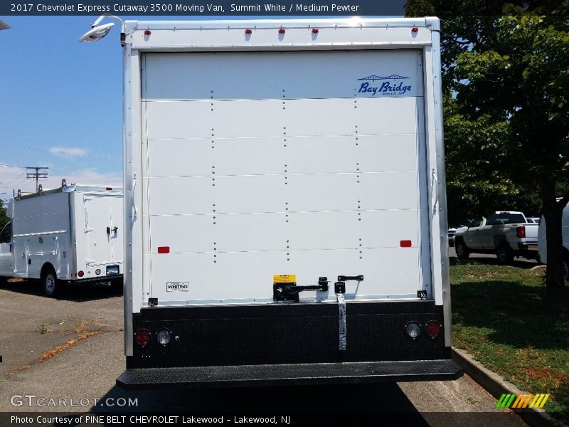 Summit White / Medium Pewter 2017 Chevrolet Express Cutaway 3500 Moving Van