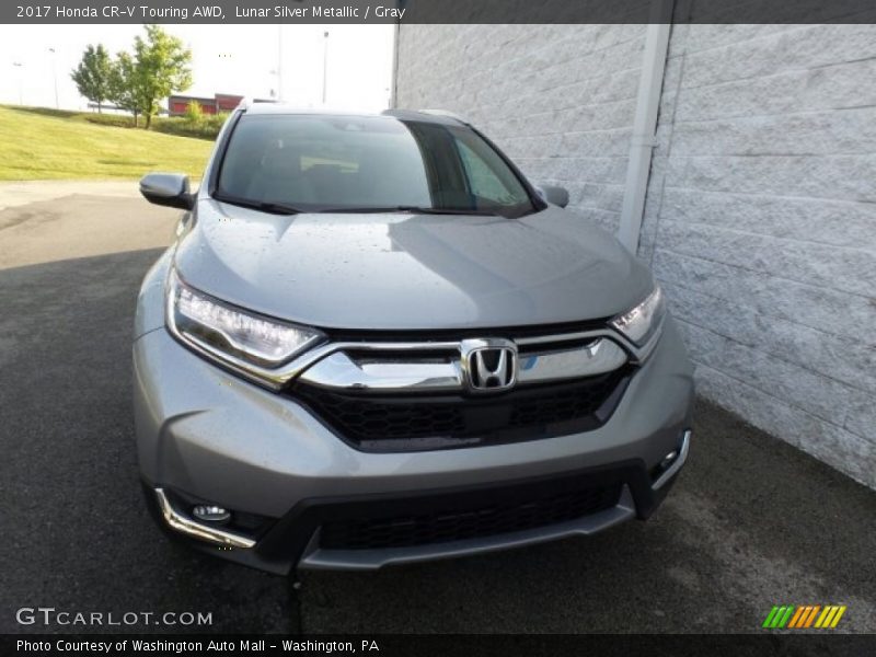 Lunar Silver Metallic / Gray 2017 Honda CR-V Touring AWD