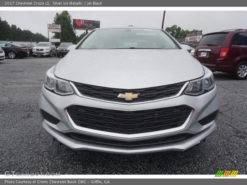 Silver Ice Metallic / Jet Black 2017 Chevrolet Cruze LS
