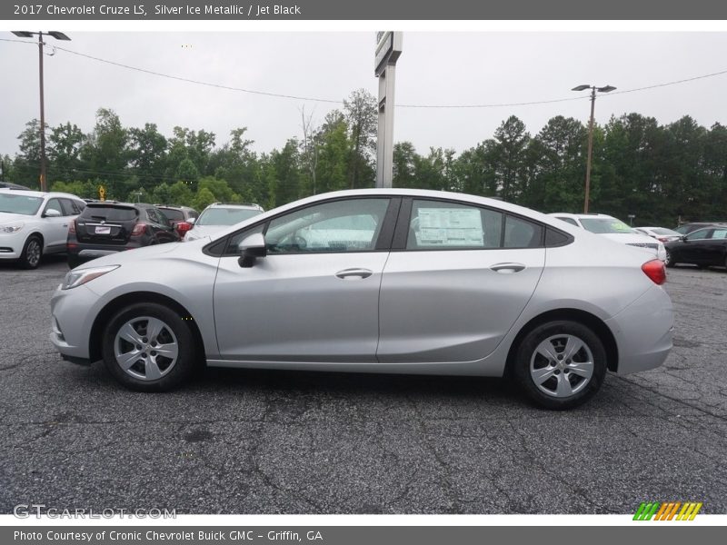 Silver Ice Metallic / Jet Black 2017 Chevrolet Cruze LS