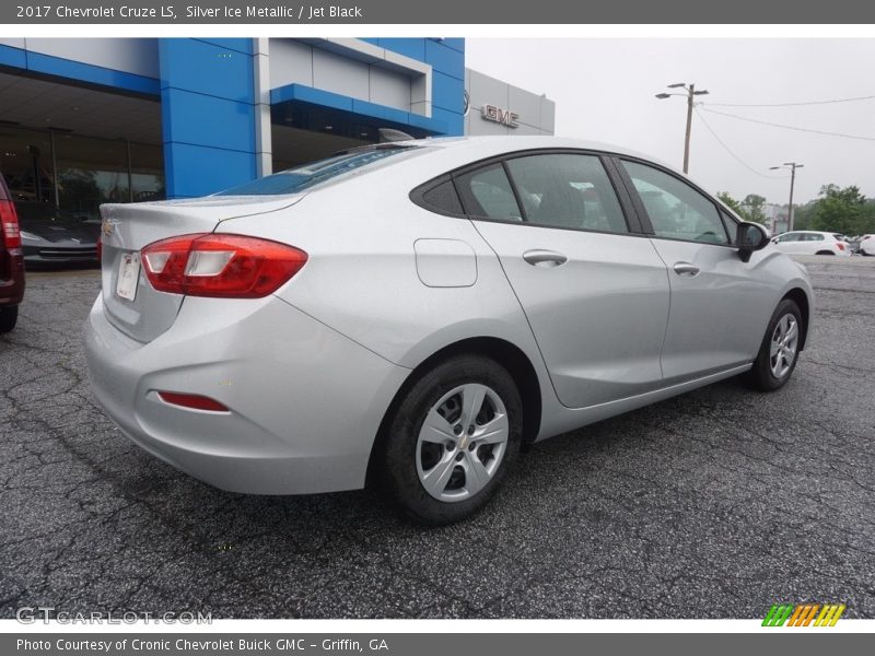 Silver Ice Metallic / Jet Black 2017 Chevrolet Cruze LS
