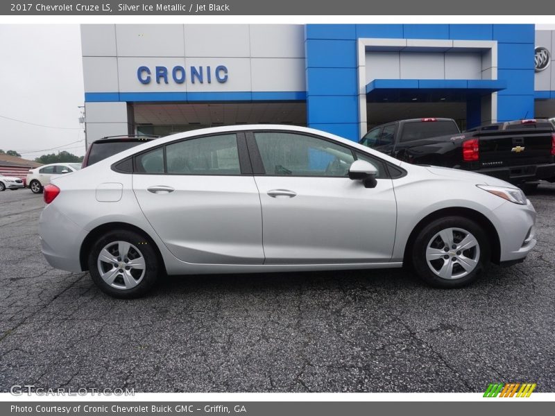 Silver Ice Metallic / Jet Black 2017 Chevrolet Cruze LS