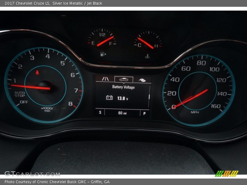 Silver Ice Metallic / Jet Black 2017 Chevrolet Cruze LS