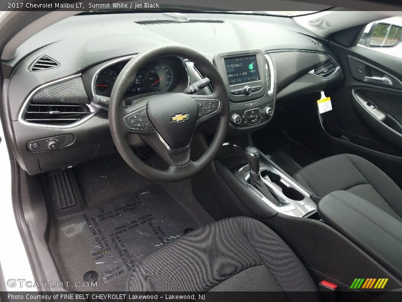 Summit White / Jet Black 2017 Chevrolet Malibu LT