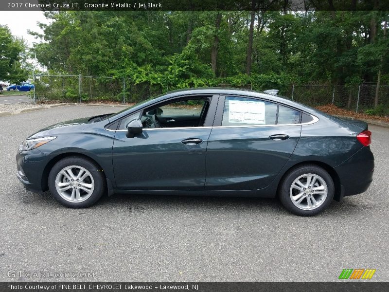 Graphite Metallic / Jet Black 2017 Chevrolet Cruze LT