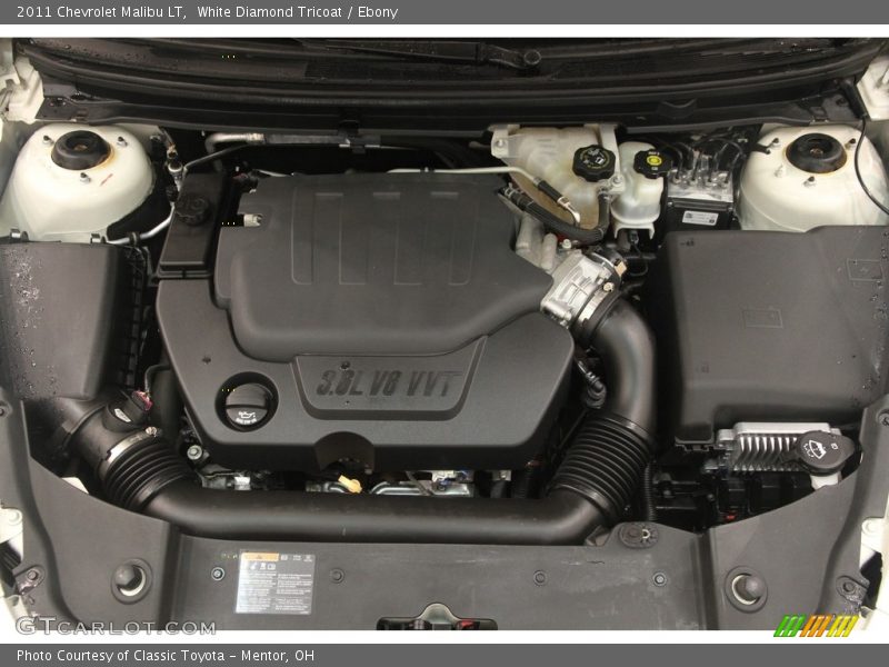 White Diamond Tricoat / Ebony 2011 Chevrolet Malibu LT