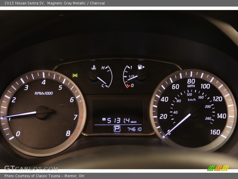 Magnetic Gray Metallic / Charcoal 2013 Nissan Sentra SV